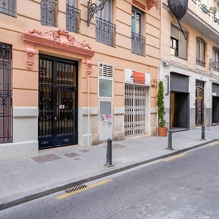 Oyo Guest House Ruzafa Valensiya Dış mekan fotoğraf