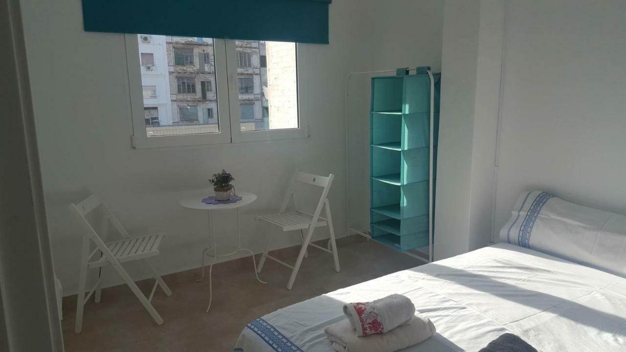 Oyo Guest House Ruzafa Valensiya Dış mekan fotoğraf