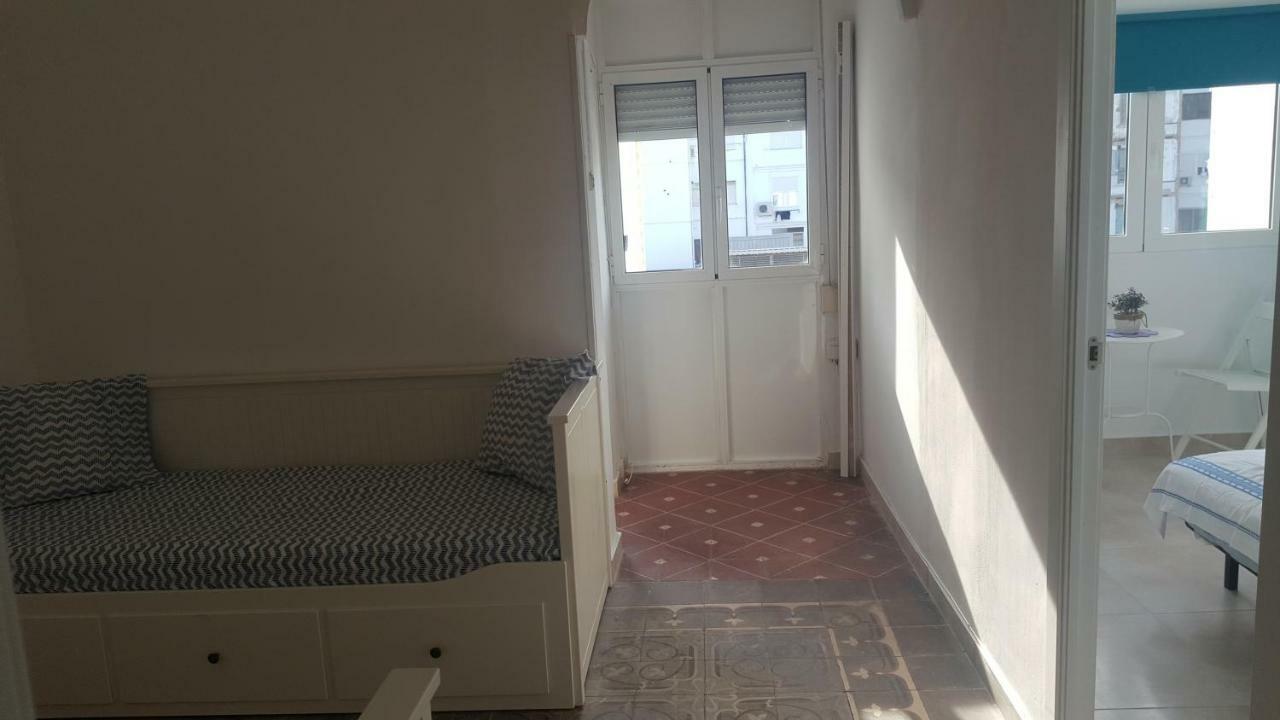 Oyo Guest House Ruzafa Valensiya Dış mekan fotoğraf