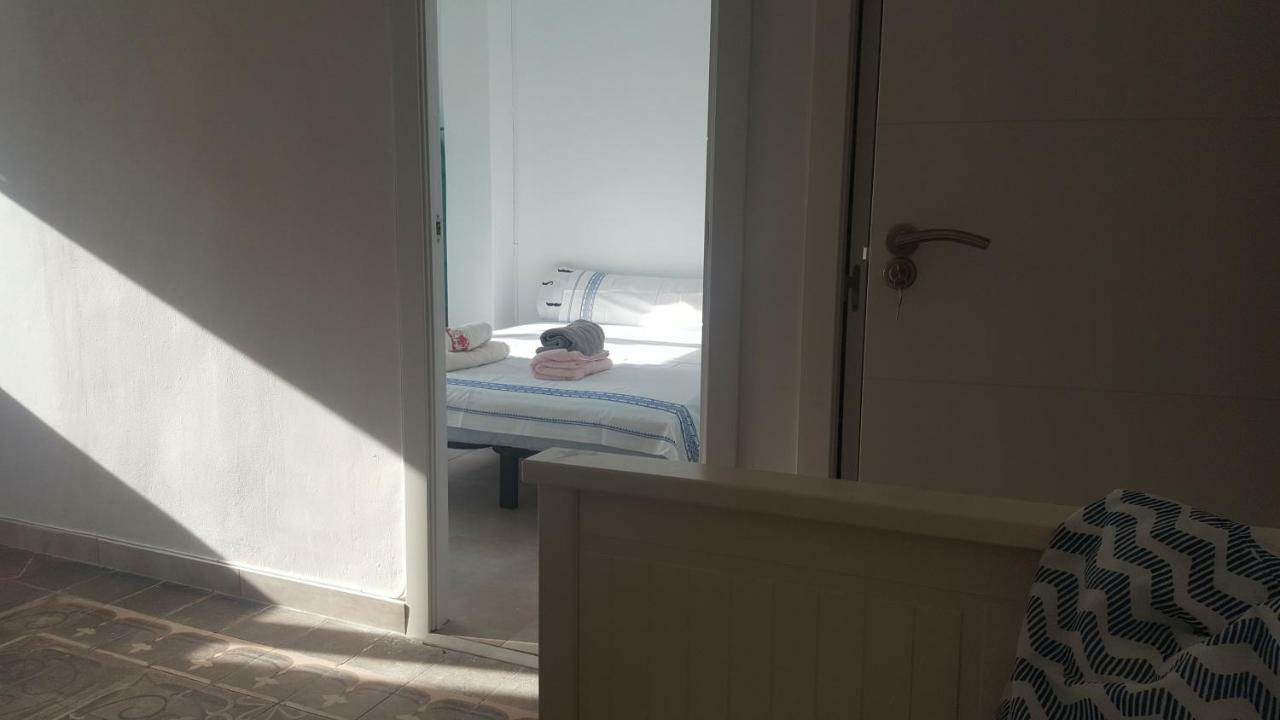 Oyo Guest House Ruzafa Valensiya Dış mekan fotoğraf