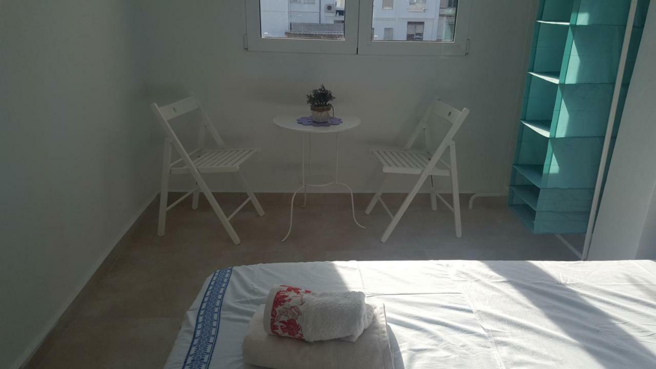 Oyo Guest House Ruzafa Valensiya Dış mekan fotoğraf