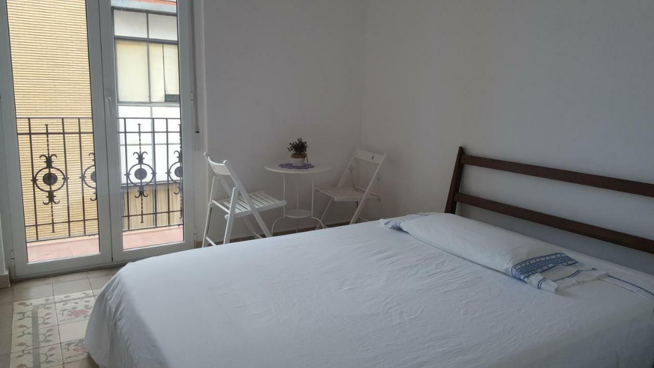 Oyo Guest House Ruzafa Valensiya Dış mekan fotoğraf